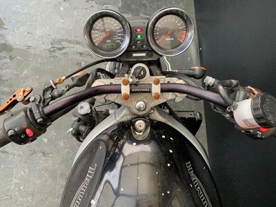 TRIUMPH SPRINT ST 955i PROJECT BIKE HPI CLEAR