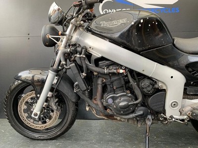 TRIUMPH SPRINT ST 955i PROJECT BIKE HPI CLEAR