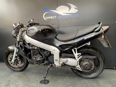 TRIUMPH SPRINT ST 955i PROJECT BIKE HPI CLEAR