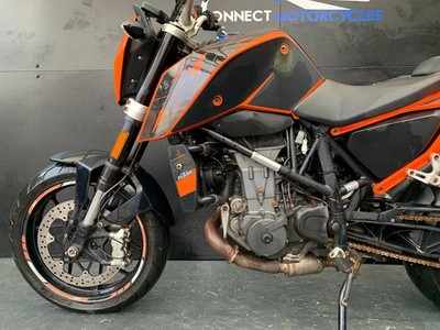 KTM 690 DUKE 2017 PROJECT BIKE