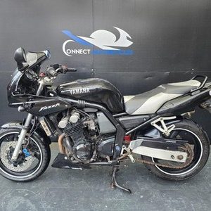 YAMAHA FZS 600 FAZER PROJECT BIKE 1999