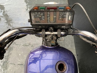 YAMAHA XJ750 1983 PROJECT BIKE HPI CLEAR