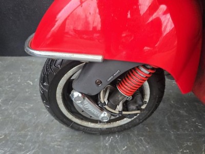 PIAGGIO VESPA GTS 125 IE PROJECT SCOOTER HPI CLEAR 1 OWNER