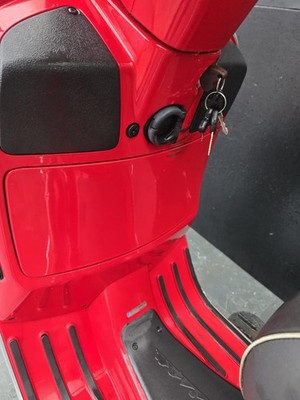 PIAGGIO VESPA GTS 125 IE PROJECT SCOOTER HPI CLEAR 1 OWNER