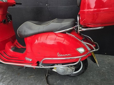 PIAGGIO VESPA GTS 125 IE PROJECT SCOOTER HPI CLEAR 1 OWNER