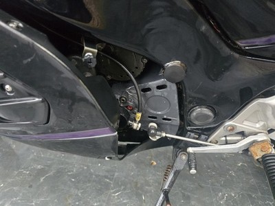 SUZUKI RF900 2002 PROJECT BIKE HPI CLEAR