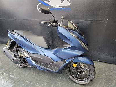 HONDA WW 125cc A-P PCX 1 OWNER HPI CLEAR