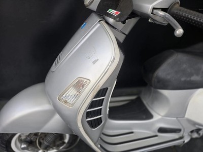 PIAGGIO VESPA GT 200 2006 LIGHT RUNNING PROJECT SCOOTER HPI CLEAR