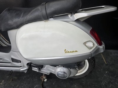 PIAGGIO VESPA GT 200 2006 LIGHT RUNNING PROJECT SCOOTER HPI CLEAR