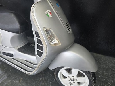 PIAGGIO VESPA GT 200 2006 LIGHT RUNNING PROJECT SCOOTER HPI CLEAR
