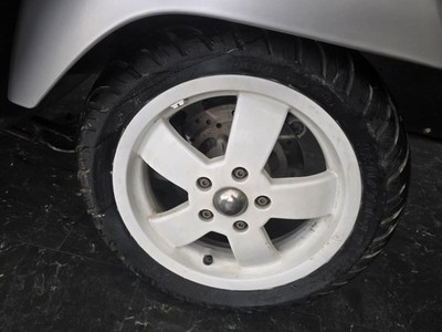 PIAGGIO VESPA GT 200 2006 LIGHT RUNNING PROJECT SCOOTER HPI CLEAR