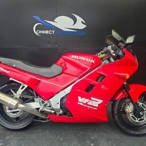HONDA VFR 750 F-J 1988 PROJECT BIKE HPI CLEAR