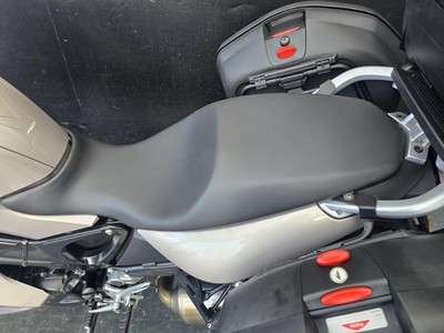 BMW F 800 ST 2011 1 OWNER FROM NEW HPI CLEAR