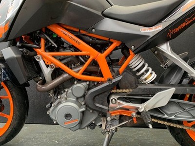 KTM 390 DUKE PROJECT BIKE 2016 HPI CLEAR