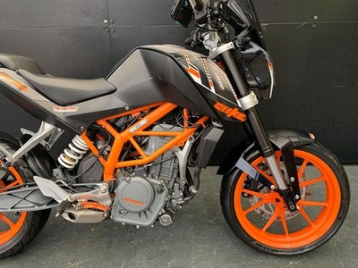 KTM 390 DUKE PROJECT BIKE 2016 HPI CLEAR