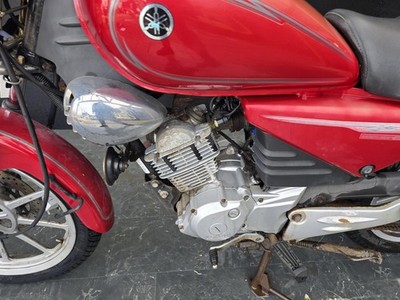 YAMAHA YBR 125 CUSTOM 2013 PROJECT BIKE HPI CLEAR