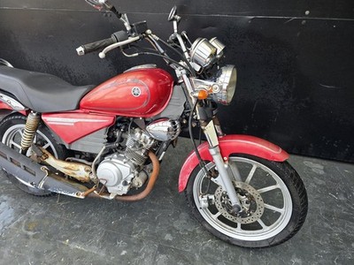 YAMAHA YBR 125 CUSTOM 2013 PROJECT BIKE HPI CLEAR
