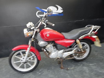 YAMAHA YBR 125 CUSTOM 2013 PROJECT BIKE HPI CLEAR