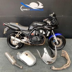 YAMAHA FZS 600 FAZER 2000 PROJECT BIKE HPI CLEAR