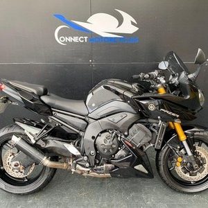 YAMAHA FZ8 FAZER LIGHT RUNNING PROJECT BIKE 2012 HPI CLEAR