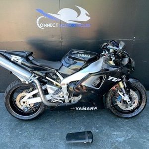 YAMAHA YZF R1 1999 PROJECT BIKE HPI CLEAR