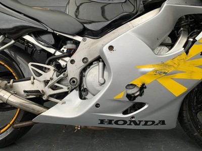 HONDA CBR 600 F 2000 PROJECT BIKE HPI CLEAR