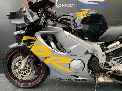 HONDA CBR 600 F 2000 PROJECT BIKE HPI CLEAR