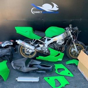 HONDA CBR900RR FIREBLADE 1999 PROJECT BIKE HPI CLEAR