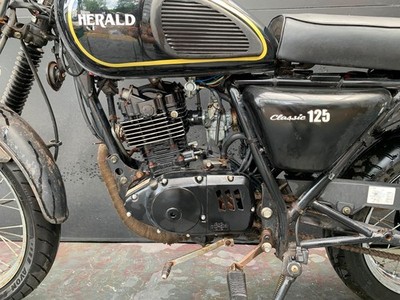 HERALD MOTOR COMPANY XF 125 LEARNER LEGAL PROJECT BIKE HPI CLEAR