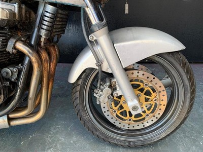 KAWASAKI ZR 750 ZEPHYR 2001 PROJECT BIKE HPI CLEAR