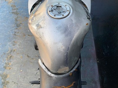 KAWASAKI ZR 750 ZEPHYR 2001 PROJECT BIKE HPI CLEAR