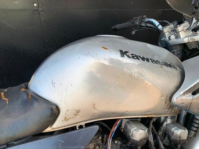 KAWASAKI ZR 750 ZEPHYR 2001 PROJECT BIKE HPI CLEAR