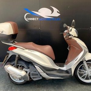 PIAGGIO MEDLEY 125cc PROJECT SCOOTER 2018 HPI CLEAR