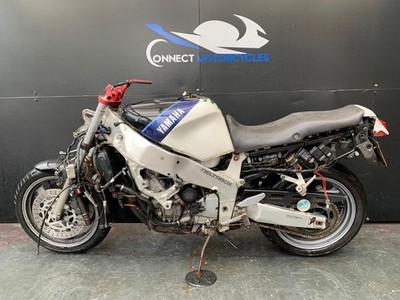 YAMAHA FZR 1000 GENESIS 1990 PROJECT BIKE HPI CLEAR