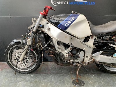 YAMAHA FZR 1000 GENESIS 1990 PROJECT BIKE HPI CLEAR