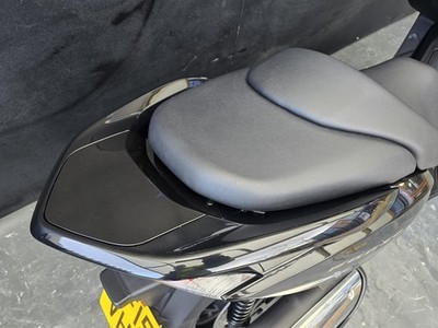 HONDA FORZA NSS 300 A-D LOW MILEAGE 1 OWNER HPI CLEAR