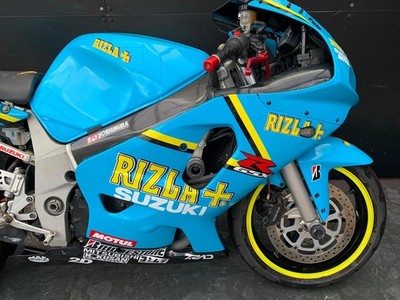 SUZUKI GSXR 600 V 2002 PROJECT BIKE HPI CLEAR