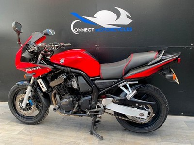 YAMAHA FZS 600 FAZER 2003 PROJECT BIKE HPI CLEAR