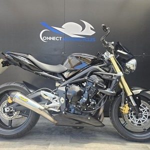 TRIUMPH STREET TRIPLE 675 2009 HPI CLEAR
