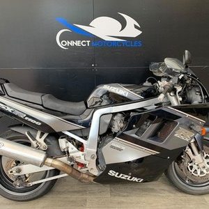 SUZUKI GSXR 1100 M 1991 PROJECT BIKE HPI CLEAR